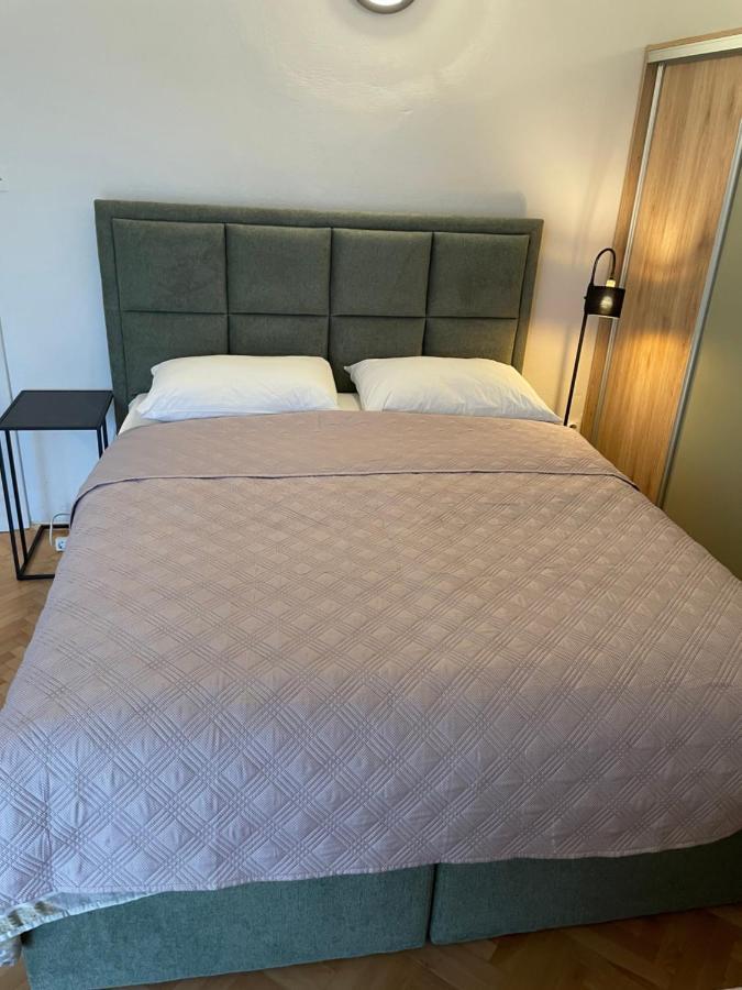 Diana Rooms And Apartments Starigrad Paklenica Zewnętrze zdjęcie