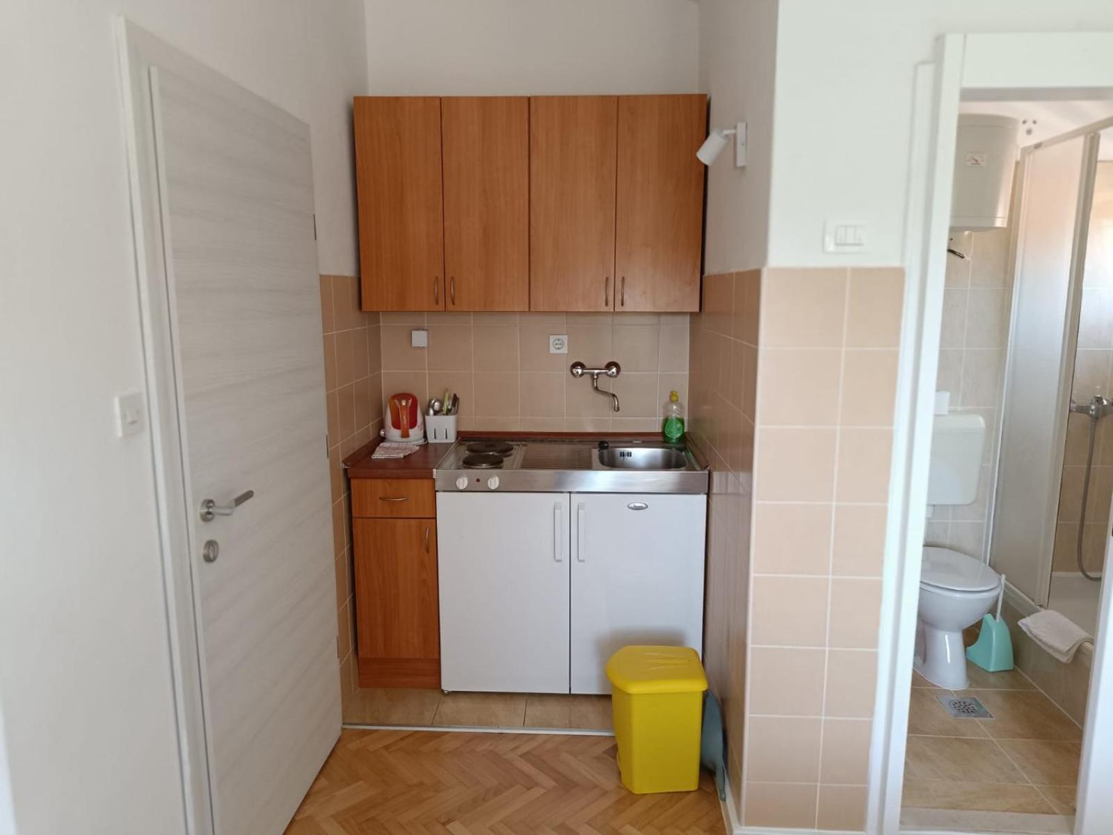 Diana Rooms And Apartments Starigrad Paklenica Pokój zdjęcie