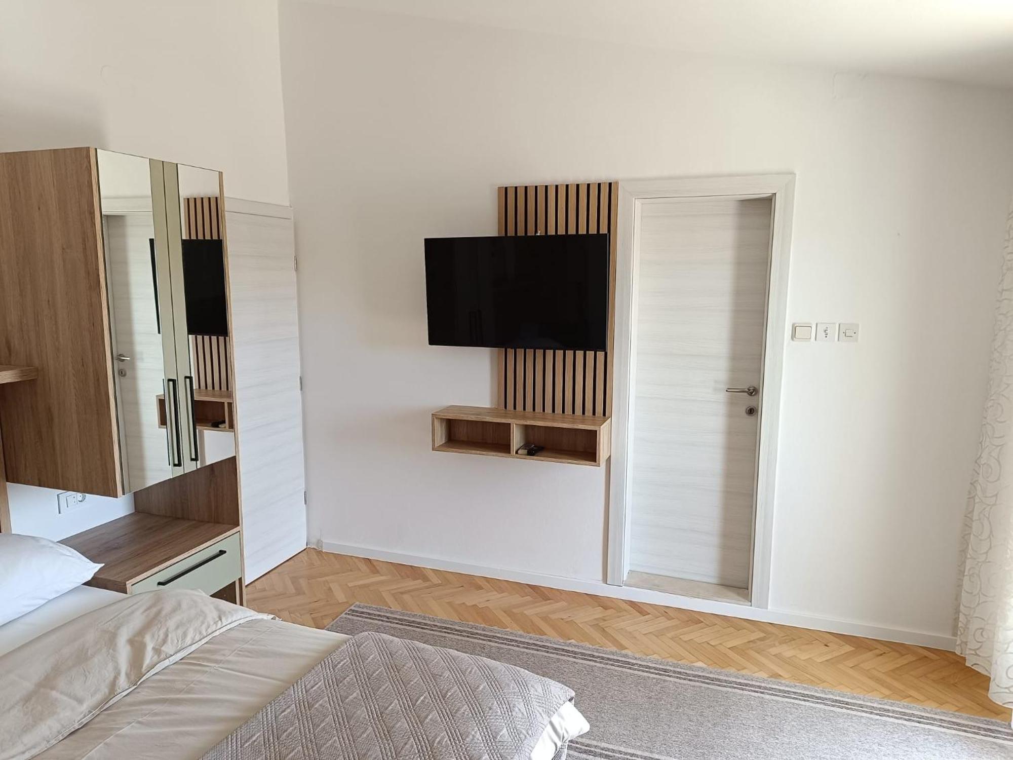 Diana Rooms And Apartments Starigrad Paklenica Zewnętrze zdjęcie