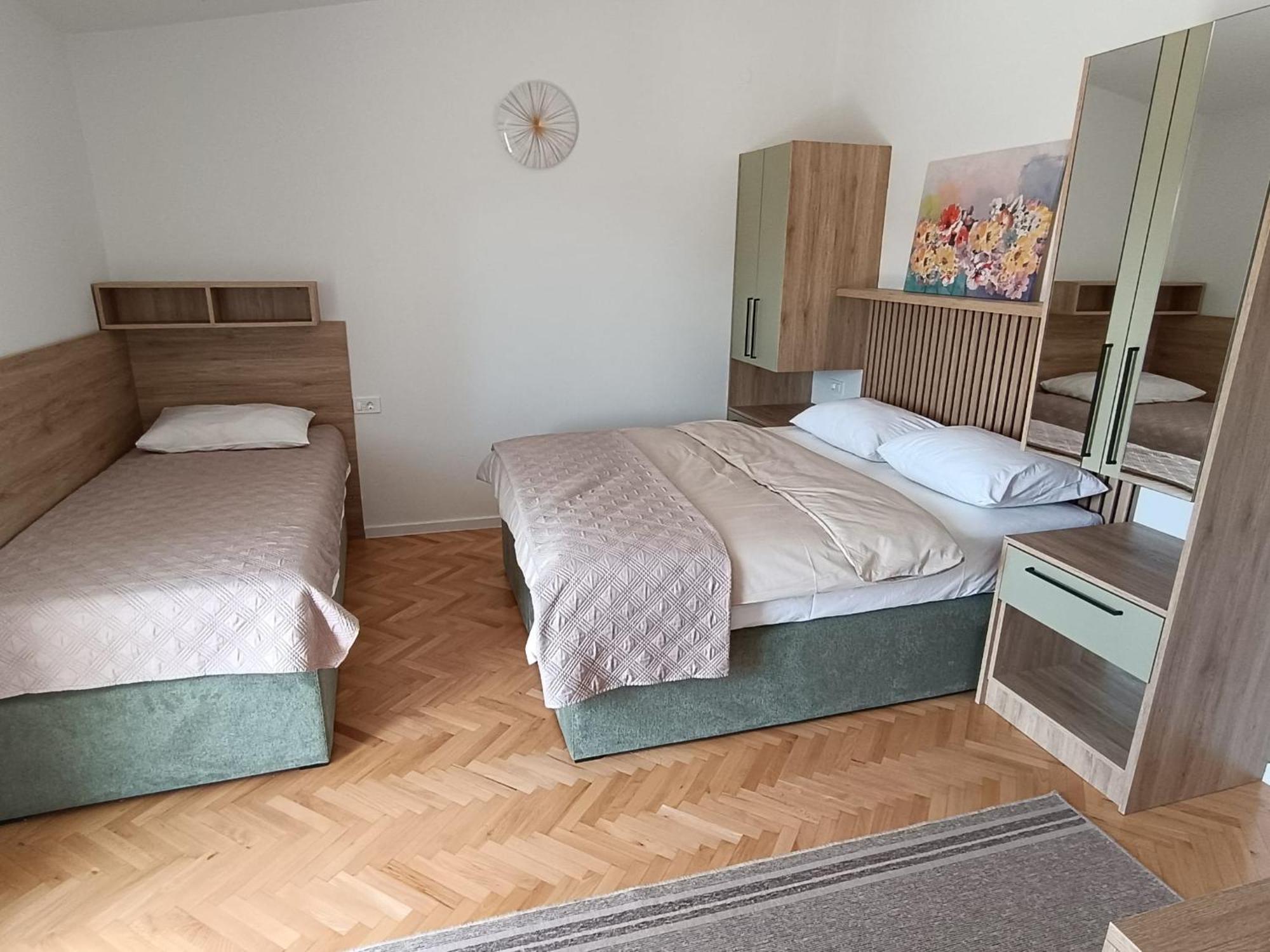 Diana Rooms And Apartments Starigrad Paklenica Zewnętrze zdjęcie
